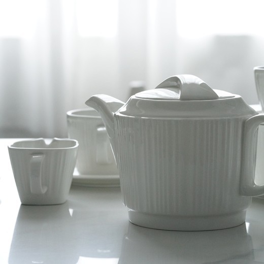 Blue Lotus Pure White Straight Pattern Coffee Appliance Milk Pot