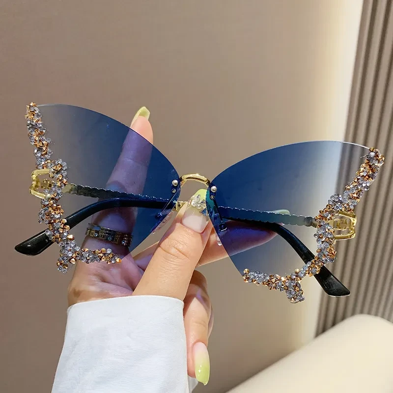GlamourWings Vintage Butterfly Sunglasses