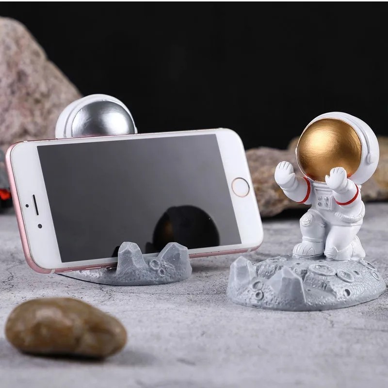 Nordic Style Astronaut Mobile Phone Stand