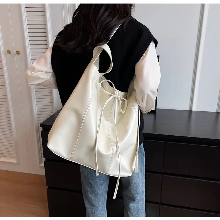 Casual Portable Large Capacity New Fashion Tote Bag