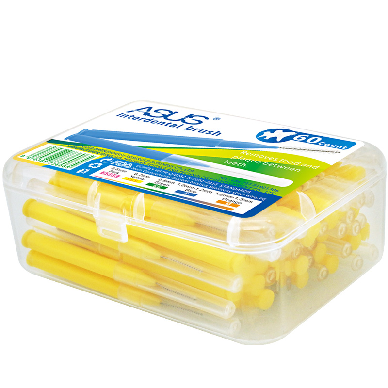 Orthodontic cleaning brush