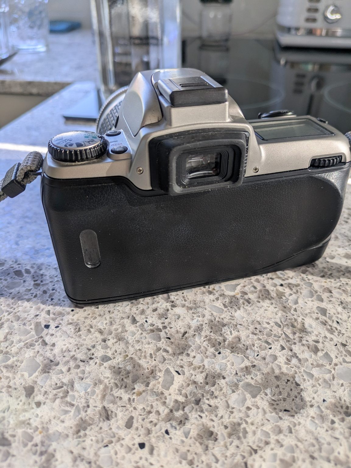 Nikon F65, Nikkor AF 28-80mm 1:3.3 - 5.6 G lens plus accessories