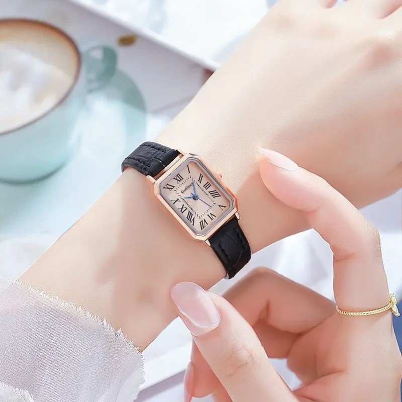 Leather Strap Ladies Quartz Watch