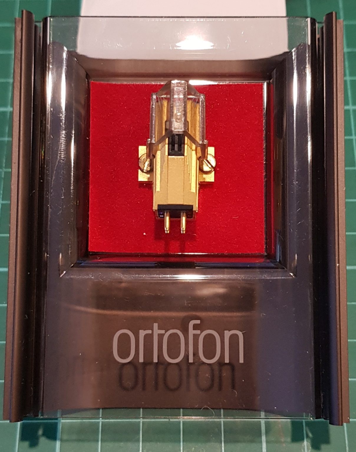 Original Ortofon MC20 Super MC Cartridge. Excellent Condition in Original Box.
