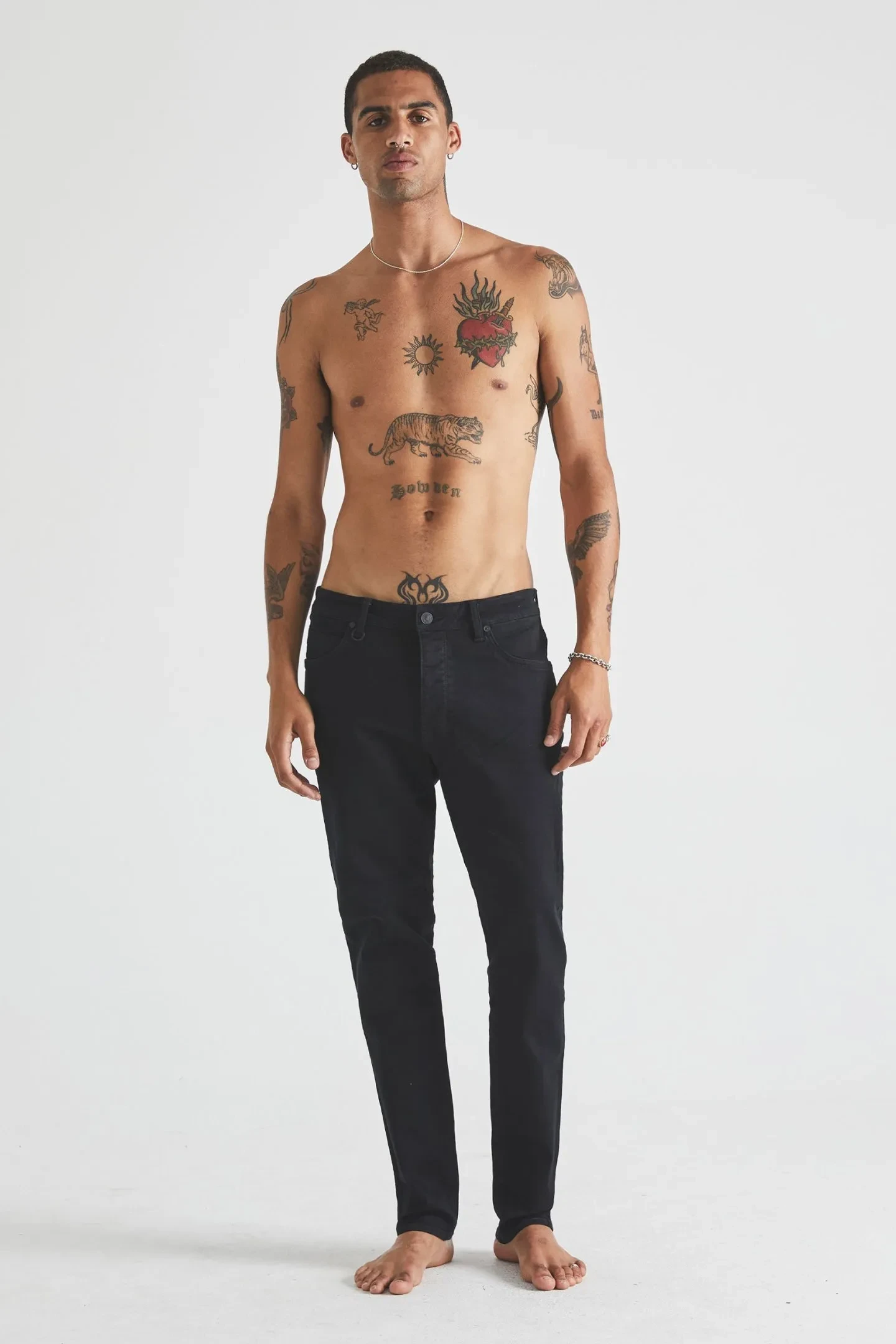 Men Neuw Ray Tapered Jeans