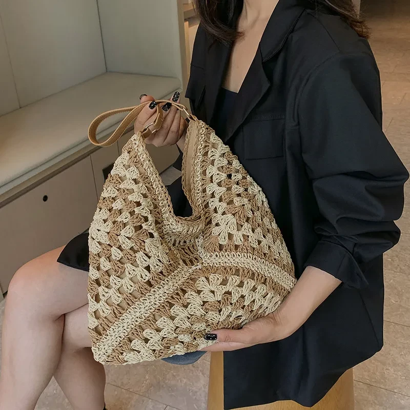 Women's Fashion Handmade Straw Woven Shoulder Bag