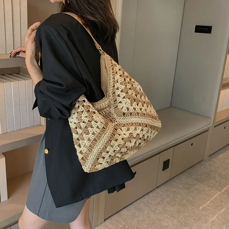 Women's Fashion Handmade Straw Woven Shoulder Bag