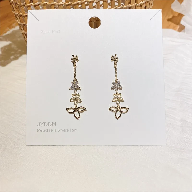 Silver Needle Zircon Wild Tassel Flower Earrings