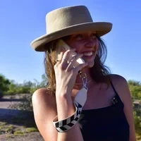 Last Day 50% OFF-Phone Strap with Zippered Pouch