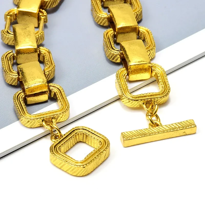 Fashionable Golden Metal Buckle Bracelet Cross-border E-commerce Wholesale