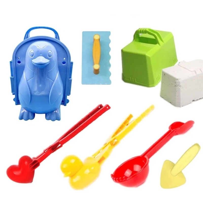 8pcs Winter Snow Toys Kit