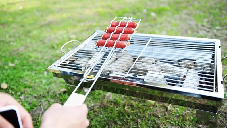 Outdoor Grilling Accessories Barbecue Tools Wooden Handle Sausage Clip Barbecue Clip Vegetable Clip Barbecue Rack