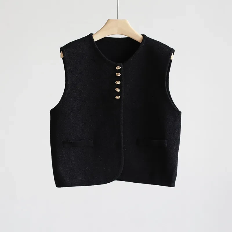 Static Luxury Old Money Style Round Neck Golden Bean Buckle Knitted Vest