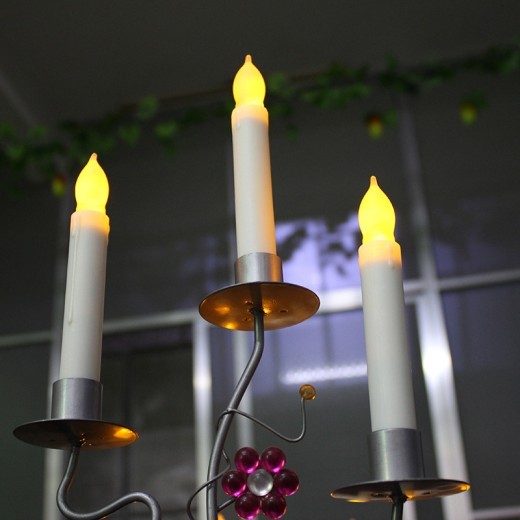 Flashing LED candle light