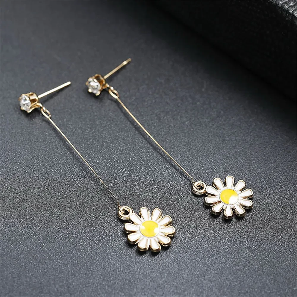 Small Daisy Pendant Is Super Fairy Long Pendant