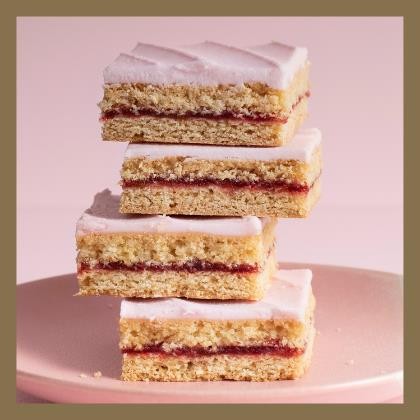 Slice Raspberry Shortcake Slab