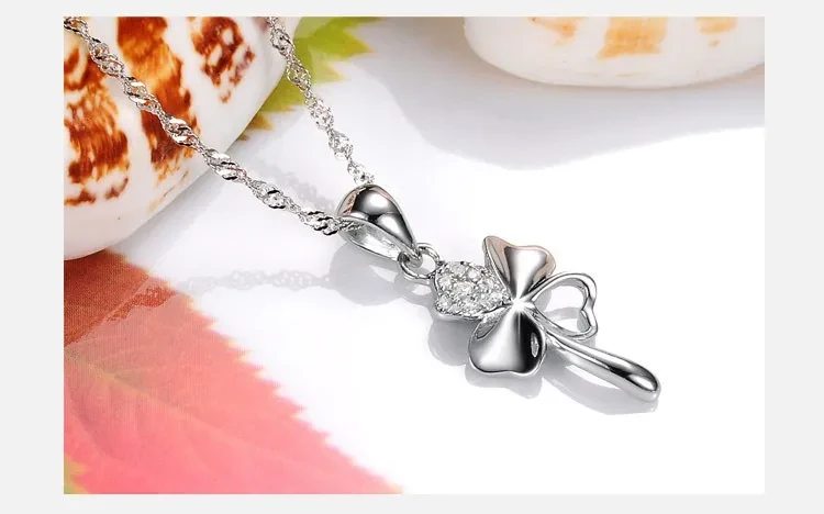 Four leaf clover pendant