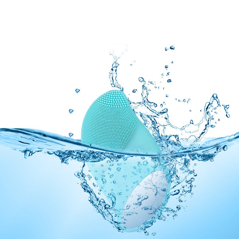 Wireless Charging Silicone Face Brush