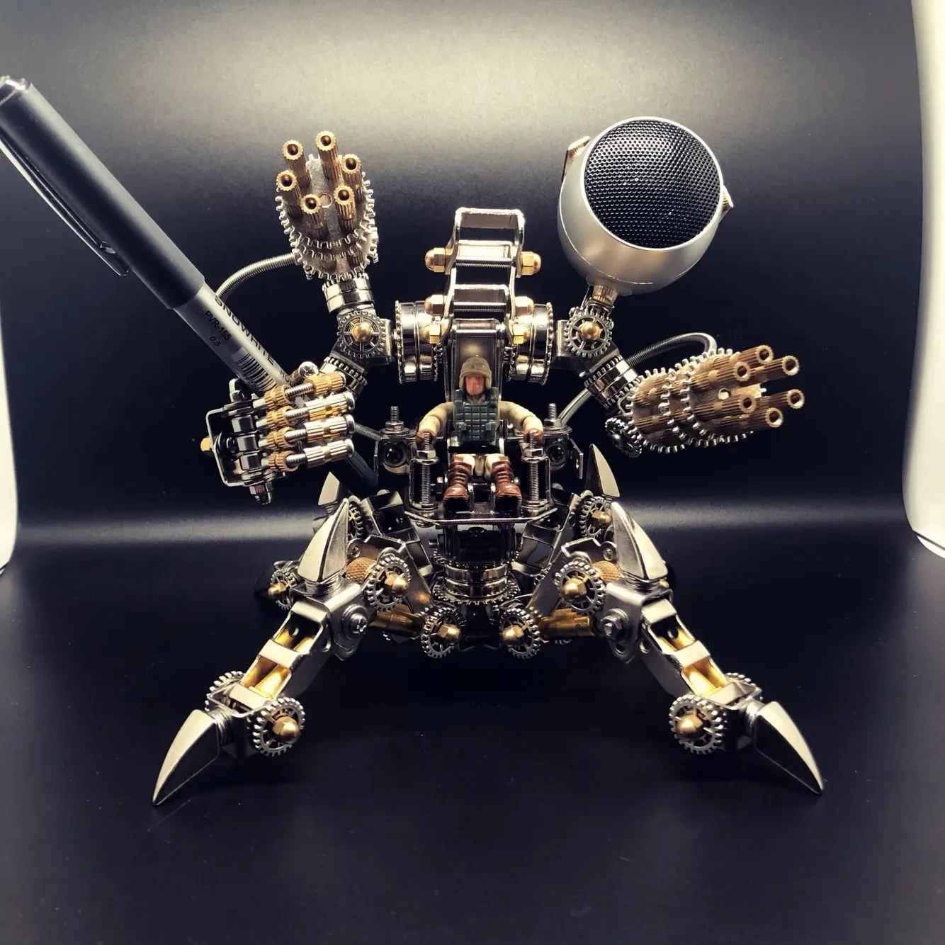 Metal Mecha Bluetooth Audio Ornaments