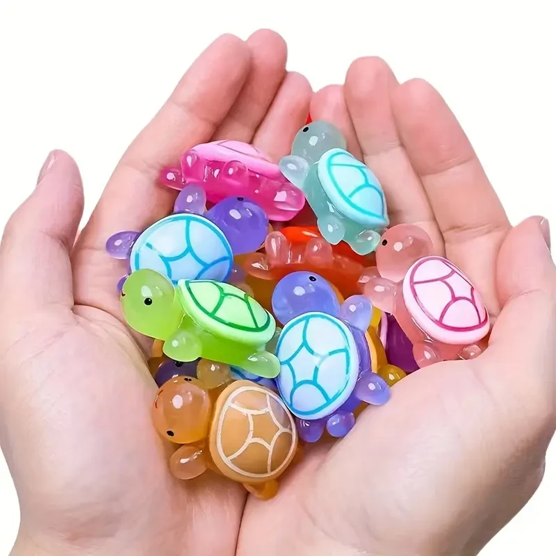 25pcs Glow-in-the-Dark 3D Turtle Toys