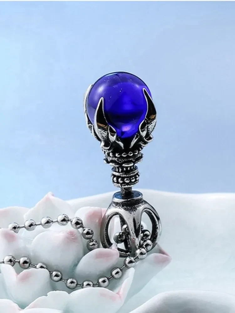 Alloy dragon claw pendant necklace