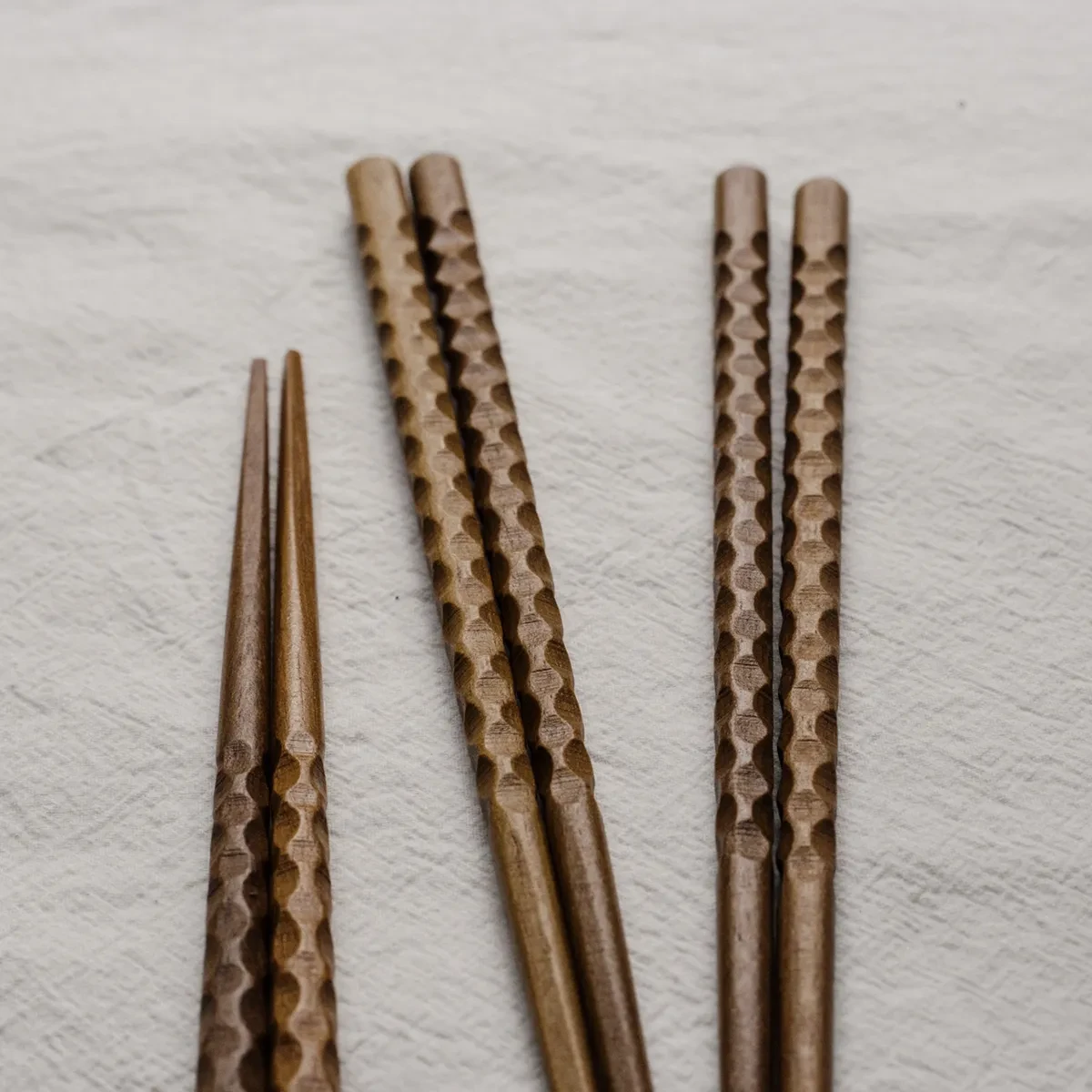 Embossed Texture Sashimi Pointed-toe Retro Chopsticks