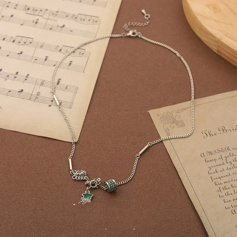 Vintage Green Bear Pendant Necklace