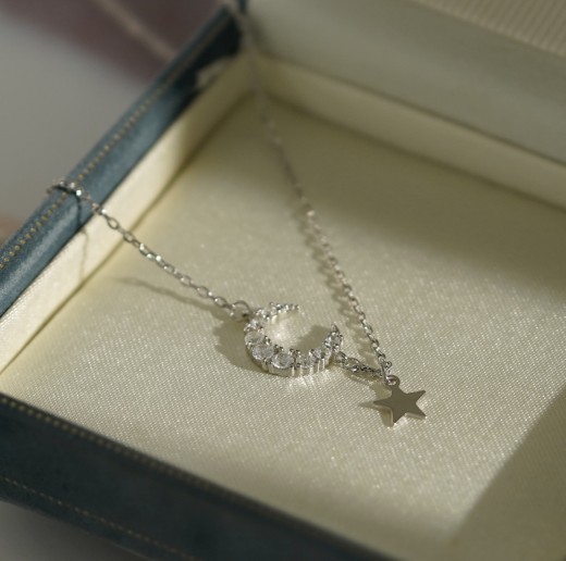 Diamond Pendant Necklace Women's Summer All-matching