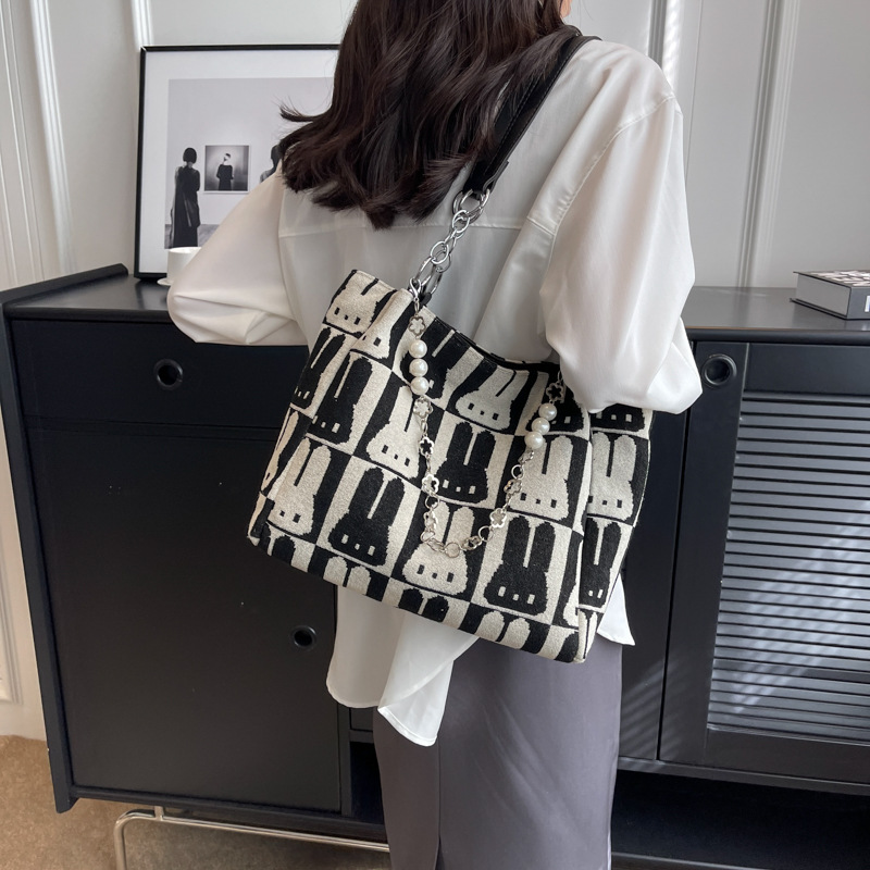 Large Capacity Western Style Shoulder Tote Bag