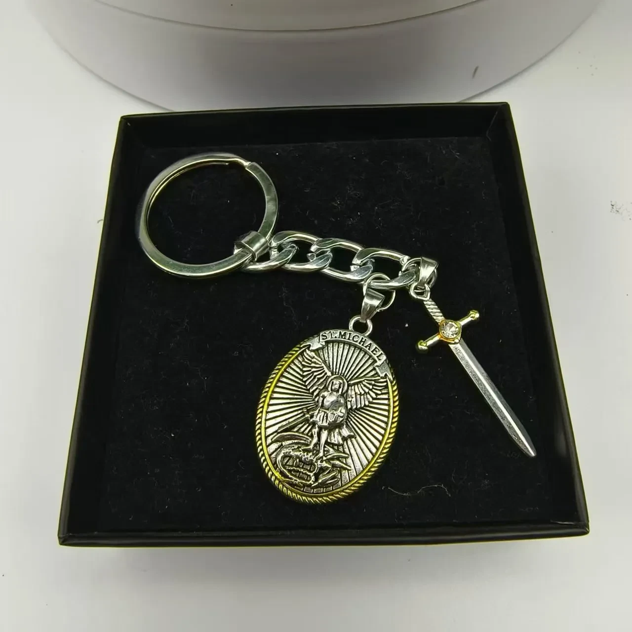 Jesus Keychain Shield Knight Vintage Pendant