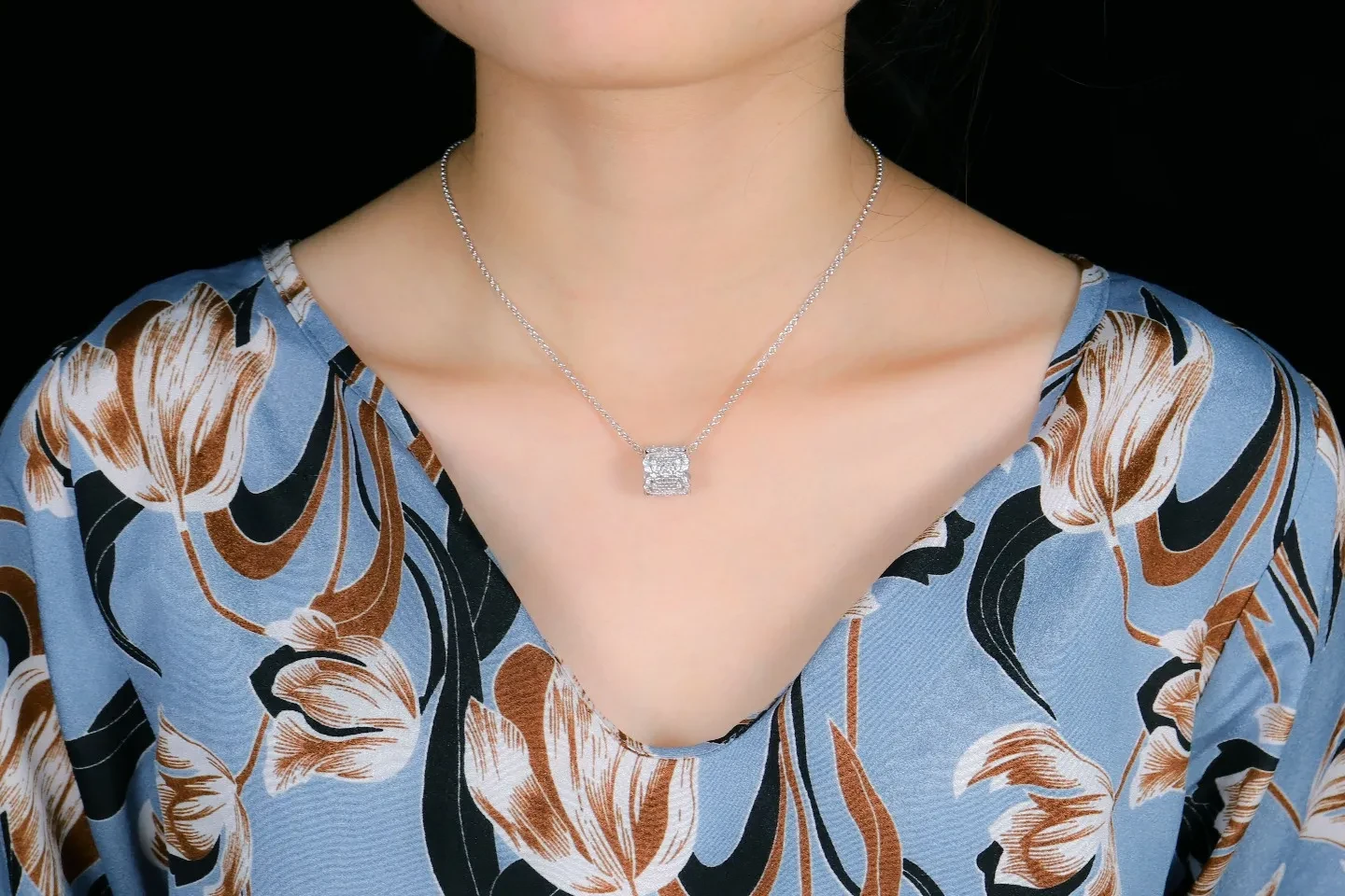 925 Silver Honeycomb Floor Pendant