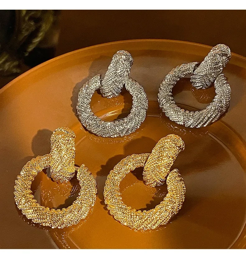 Exaggerated High-grade Round Ring Earrings Simple Graceful Elegant Light Luxury