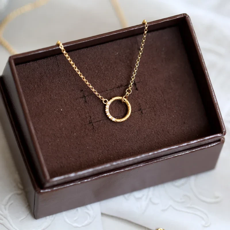 Light Luxury 925 Sterling Silver Simple Retro Diamond Pattern Round Necklace