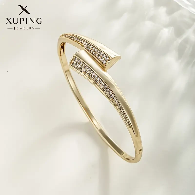 XUPING JEWELry Elegant Golden-Tone Bangle with Sparkling Cubic Zirconia