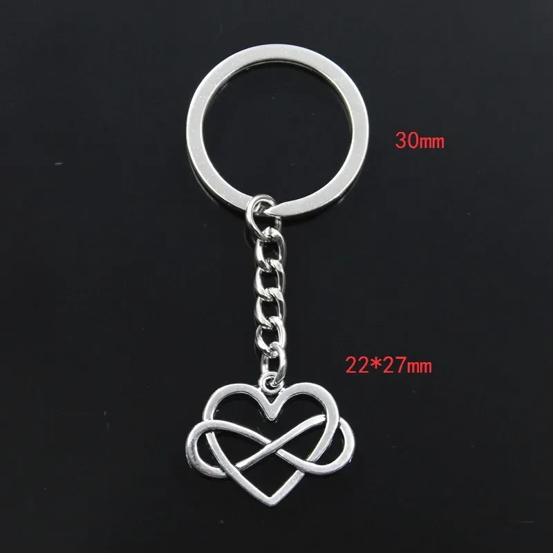 Men's And Women's Fashion Hollowed Heart Shape Eight-character Winding Keychain