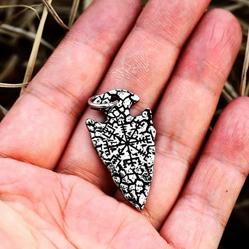 Nordic Viking Compass Compass Titanium Steel Pendant