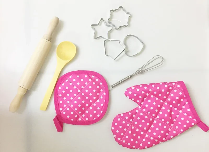 Children's Kitchen Tools Play House Toys Baking Set Egg Beater