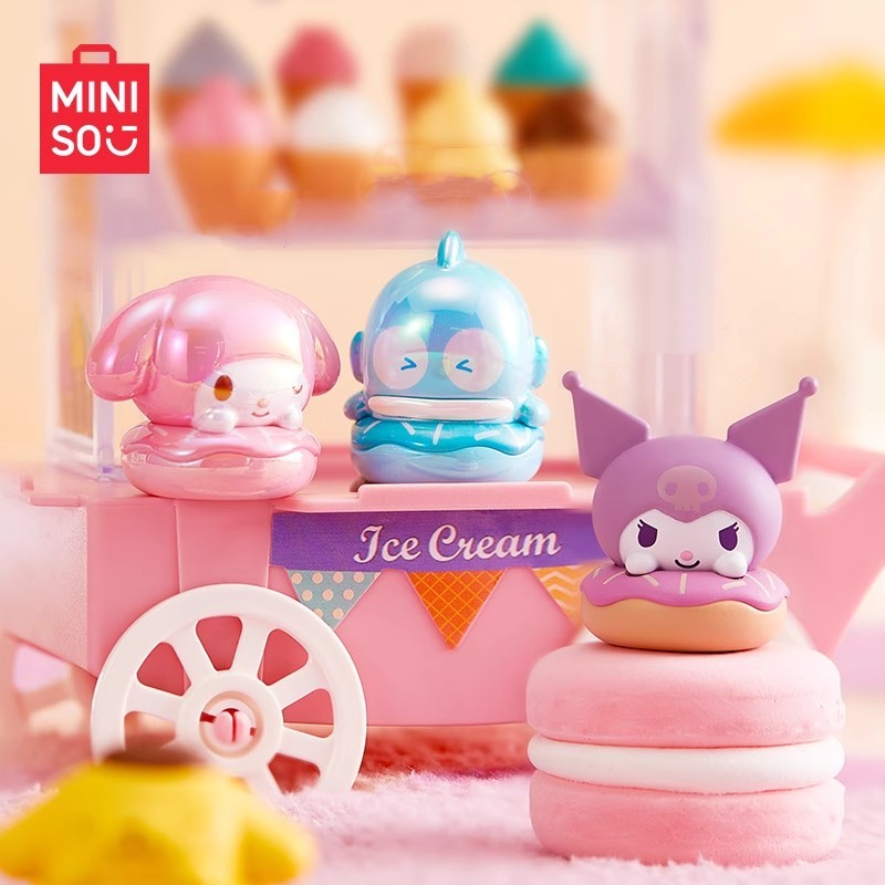 MINISO Sanrio Family Donut Series Candy Pellet Blind Box  Kawaii Surprise Toy, Desktop Decoration Model, Ideal Christmas Gift for Children