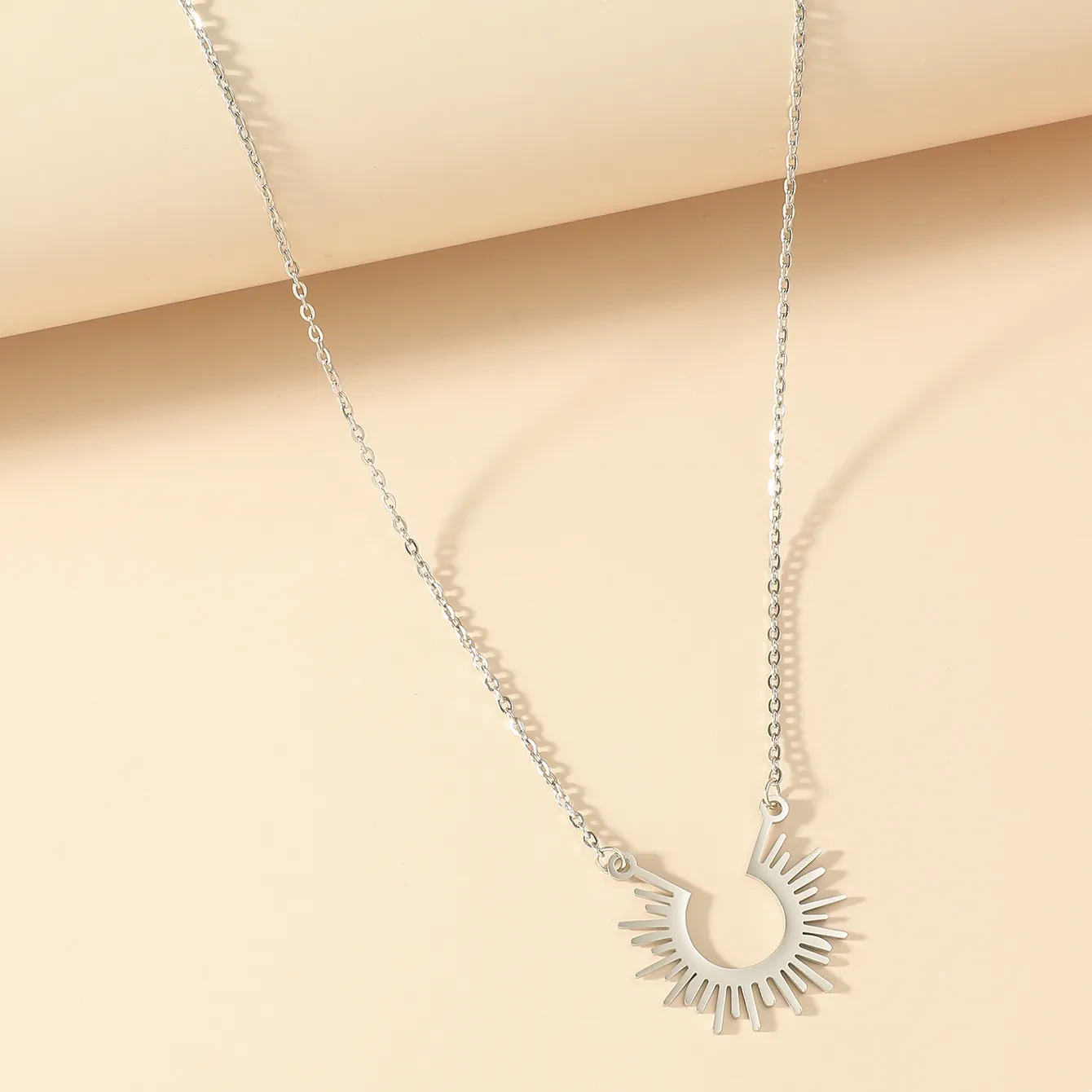 Classic semicircle sun flower pendant necklace