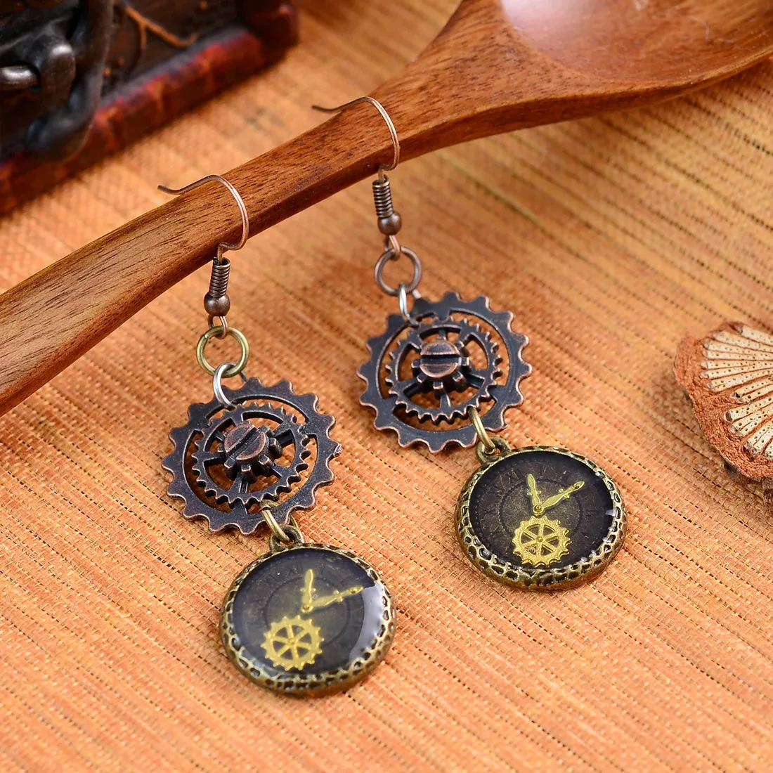 Creative Personality Gear Pendant Alloy Earrings