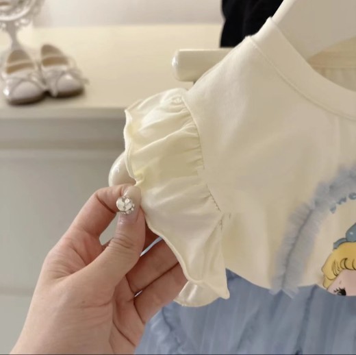 Fashionable Cartoon Short-sleeved Shirt Shorts Two-piece Set