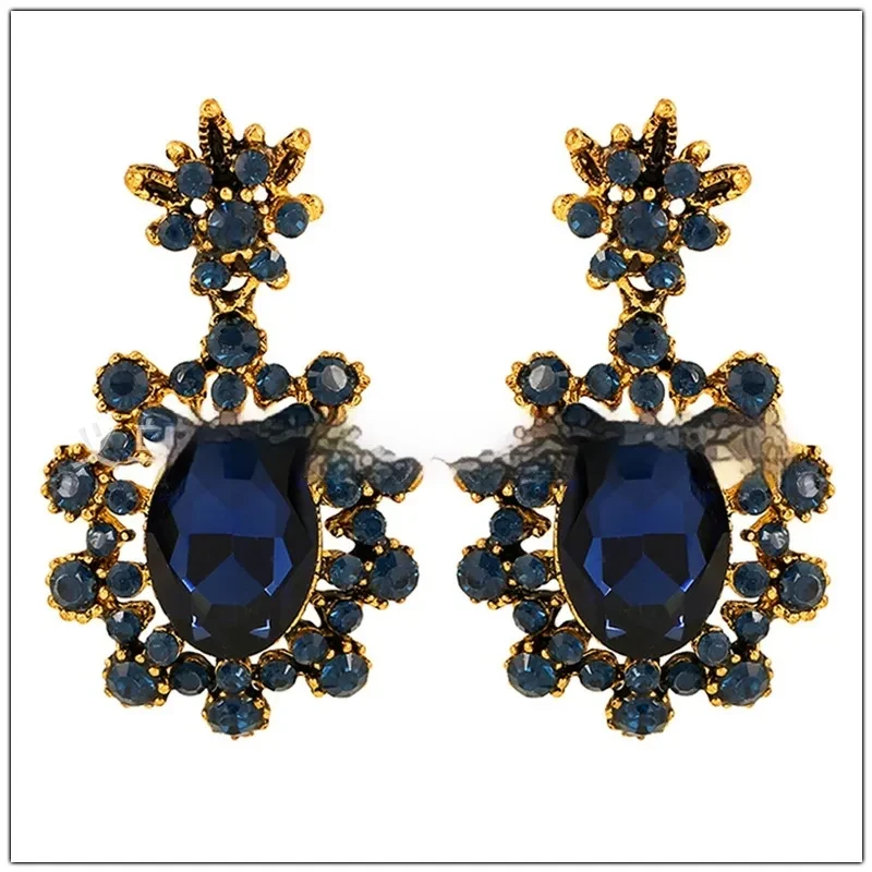 European And American Fashion Cool Vintage Sapphire Stud Earrings