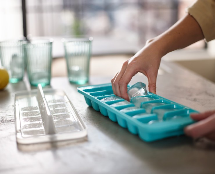 Flow Easy-fill Ice-cube Tray - 2pk - Joseph Joseph