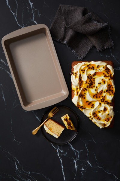 Ceramabake Rectangle Cake Pan 28x18cm  - Stanley Rogers