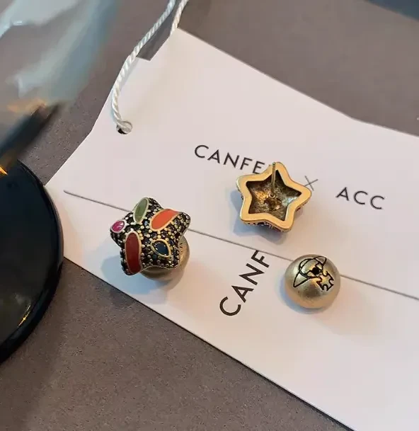 Five Pointed Star Enamel Earrings, Light Luxury