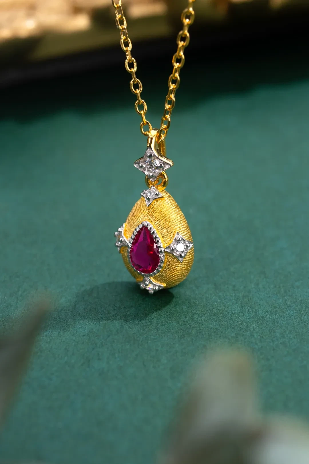 925 Silver Plated Star Pendant Necklace