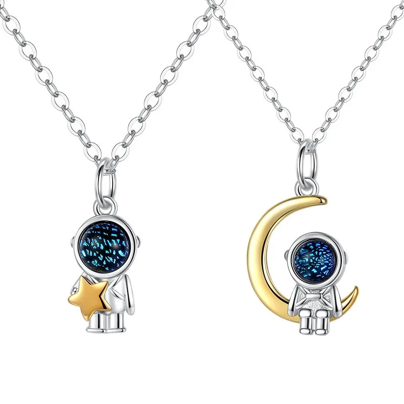 Women's Fashionable Minimalist Spaceman Pendant Necklace