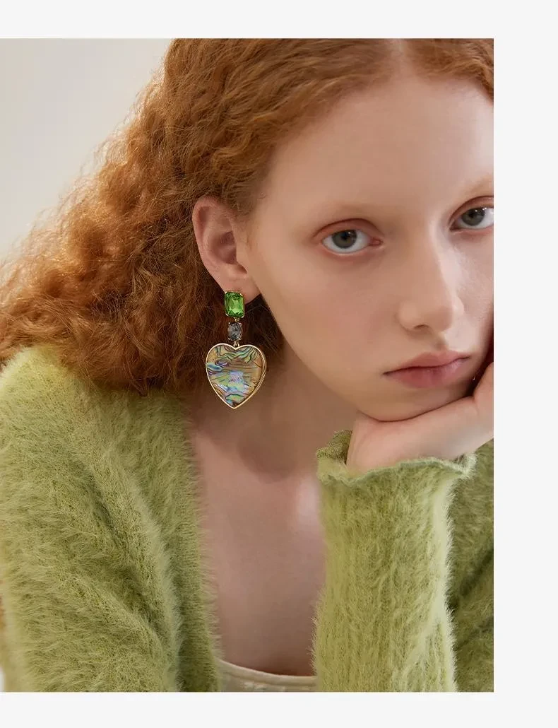 Love Light Luxury Minority Design High-grade Earrings