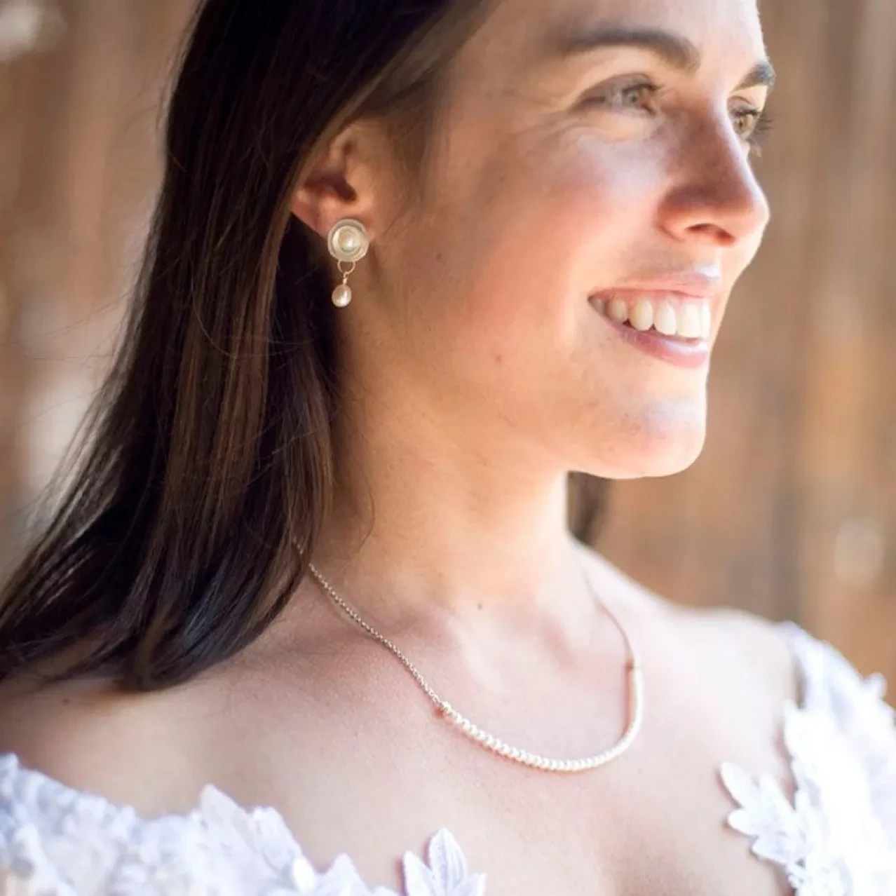 Popular Inlaid Pearl High Sense Graceful Earrings