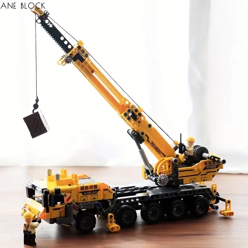 1000+ Pieces Yellow ABS Construction Crane Toy Set with Detailed Mechanism